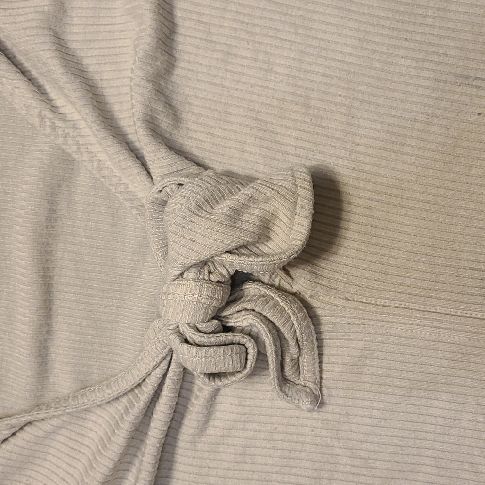 Cute catos blouse - Picture 2 of 5